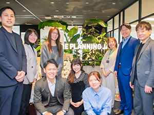 株式会社リプランニングジャパン デベロッパー　営業／フレックス／残業無／未経験者多数／高収入