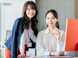 株式会社ウィリアムズ・リー・ジャパン プレゼン資料作成／未経験歓迎／年休122日／月給27万円～