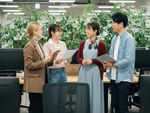 ラクスル株式会社【プライム市場】 オペレーション推進企画／未経験歓迎／在宅勤務アリ