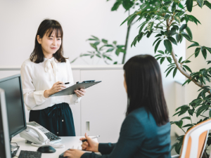 株式会社ＶＡＬＬＥＹＨＩＬＬ 人事総務／経験者歓迎／月給30万円～／年間休日120日以上