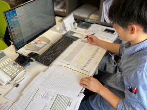 株式会社オフィスＳＯＹＡＭＡ 内装施工管理／未経験から年収1000万越え可能！／土日祝休み