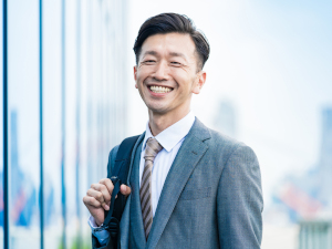 株式会社ケアネットパートナーズ(ケアネットグループ) MR／月給50万円／豊富な案件とキャリアパス／40代活躍中