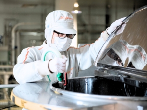 株式会社ミヤザワ　サントリー綾瀬事業所 サントリー飲料の製造／賞与3.6カ月／転勤なし／s.aya1