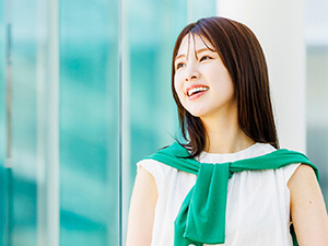 株式会社コントラフト(NareruGroup) 事務系サポート／月収例40万円／土日祝休／未経験歓迎／x19