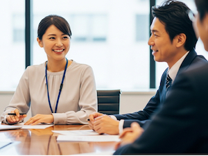 株式会社ワールドキャリア 経理アシスタント／残業ゼロ／有休取得率100%／賞与年2回