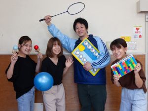 公益財団法人かわさき市民活動センター 児童施設の嘱託職員／未経験OK／年間休日123日／完休2日制