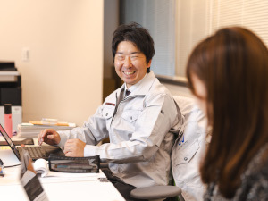 アルティジアＰ＆Ｃ株式会社 積算／月給35万円～／土日祝休み／年休127日／基本定時退社