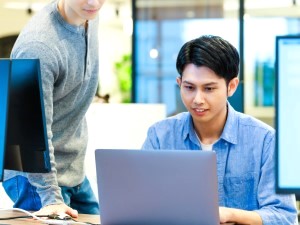 株式会社ＲＥＡＬ　ＰＡＲＴＮＥＲＳ 土地仕入の情報収集スタッフ／未経験歓迎／残業なし／土日祝休み