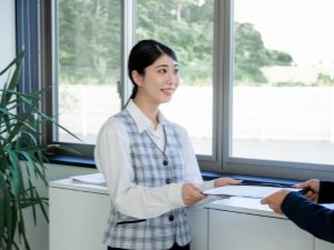 株式会社サン・アシート(三友鋼機グループ) 総務・経理／転勤なし／賞与年3回／未経験歓迎／車通勤OK