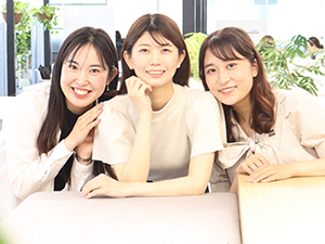 ランスタッド株式会社 貿易事務・土日祝休・残業10h程度・研修フォロー充実／転勤無