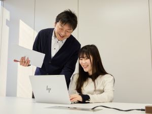 Ｈ２Ｒコンサルティング株式会社 経理アウトソーシングスタッフ／年休128日／月給30万円以上