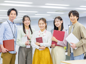 フューチャーモデル株式会社 経理／残業10h未満／月給26万円～／年休120日／転勤なし