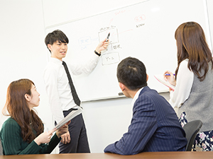 株式会社デジマース オリジナルコミックの制作進行管理・マーケティング