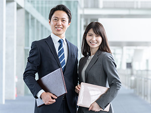 株式会社ベネック ルート営業／完全週休2日／残業平均20h以下／転勤なし