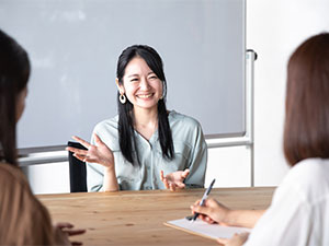 ウノヒューマンライズ株式会社 派遣営業／平均残業10h／月給28.5万円～／営業手法自由