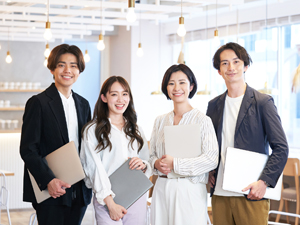日本システム運用センター株式会社 IT事務／未経験歓迎／マンツーマン研修あり／資格取得支援