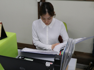 株式会社どうぶつ王国 動物園の経理・総務／月残業20h程／転勤なしの神戸勤務
