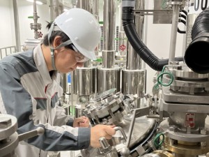 富士フイルムワコーケミカル株式会社 愛知募集／半導体材料の製造／年休125日／賞与約5.3カ月分