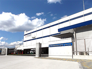 東洋製罐株式会社 茨木工場(東洋製罐グループ) 製造スタッフ／未経験歓迎／年休128日以上／賞与4.86ヵ月