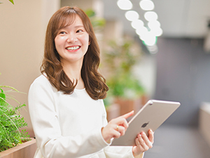 パルティール債権回収株式会社(「Jトラスト株式会社」グループ会社) 金融・法律の知識が学べる事務スタッフ／年休124日／土日祝休