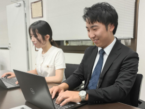 株式会社三和トレーデイング 既存メインの営業職／年休125日／残業10h以下／未経験歓迎