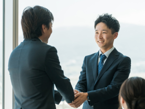 株式会社スイートホーム 中古マンション専門バイヤー／完全週休2日／残業少／未経験歓迎