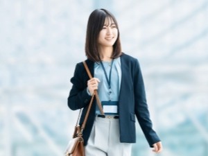 ジブラルタ生命保険株式会社 営業事務／未経験OK／土日祝休／賞与年4回／残業月10h
