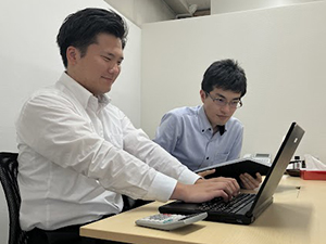 斉藤会計事務所 税務補助スタッフ／未経験歓迎！月給30万円～