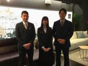 株式会社万代家具 高級家具店の接客スタッフ