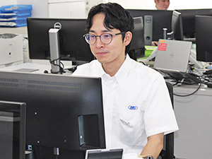 ＢＩＧ　ＤＡＩＳＨＯＷＡホールディングス株式会社 労務・総務・人事（年間休日126日／未経験可／土日祝休み）