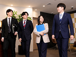 株式会社アプレ 総務／経験を活かしてIPOに挑戦／定時退社／学歴不問