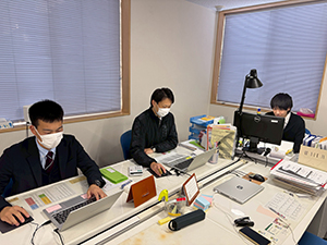株式会社新教研 ルート営業／県内シェア1位・高校受験の模擬テスト／ノルマなし