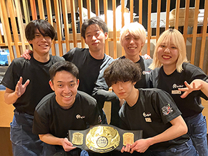 株式会社本久　外食事業部(本久ホールディングスグループ) 実は生活費が浮く！待遇充実！ホール・キッチン／店長候補