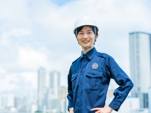 平和汽船株式会社(上野グループ) 港湾オペレーター／未経験歓迎／年休120日／賞与6.0カ月分