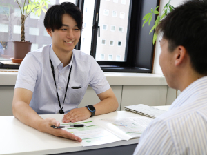 大起証券株式会社 アドバイザー／年休122日／賞与4.23カ月／住宅補助有