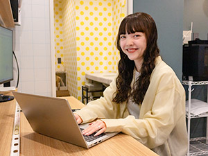 株式会社ビジュピコ ジュエリー貿易事務／未経験歓迎／年間休日120日／女性活躍中
