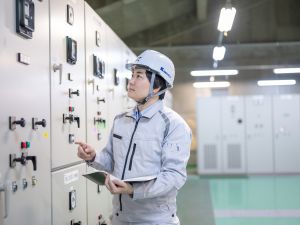 株式会社川本 官公庁案件の水道施設保守／土日祝休／経験不問／平均賞与6カ月