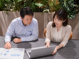 株式会社桜十字(桜十字グループ) 経理／業種未経験歓迎／賞与年2回／原則定時退社／医療費補助有