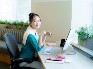 株式会社ＰＥＲＳＯＮＡＬ　ＰＲＯＭＯＴＩＯＮ 動画編集・SNSクリエイター／未経験歓迎／月給30万円以上