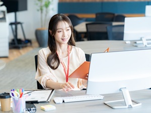 株式会社ＳＤＲ(スターダストグループ) アーティスト・タレントのグッズ企画・制作・販売／年休120日