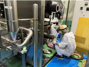 株式会社イズミフードマシナリ サービスエンジニア／長期出張なし／賞与実績5カ月／昇給年2回