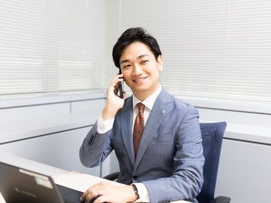 株式会社タカゾノ 総務職／月給26万円以上／完全週休2日制／未経験可