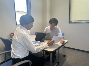 株式会社アド・アップ 広告提案営業／未経験歓迎／直行直帰可／年休120日／土日祝休