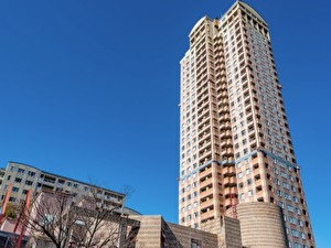 株式会社プランナーズ・インターナショナル 高級賃貸の不動産管理／年休131日／英語力を活かせる