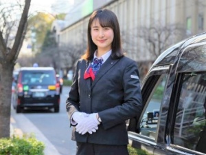日本交通関西本部株式会社(日本交通グループ関西) ホスピタリティドライバー／月残業0時間／月給最大42万円保障
