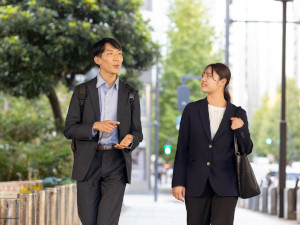 株式会社朝日エージェンシー(朝日新聞グループ) Web広告運用コンサル／残業月15h／月給32万円～