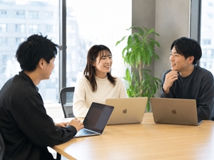 株式会社Ｖｏｏｋ 事務系総合職（経営管理・マーケティング）／年休120日