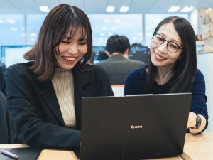 株式会社エーシーネクスト 採用担当／月給34万円～／29年の上場目指す／実働7.45h