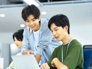 株式会社タカラトミーアイビス(タカラトミーグループ) システム運用管理のPM候補／年休125日／フレックス／残業少