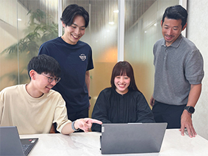 株式会社トゥーエイト 消費者の反響が分かる／プロモーション企画・運営／年休125日